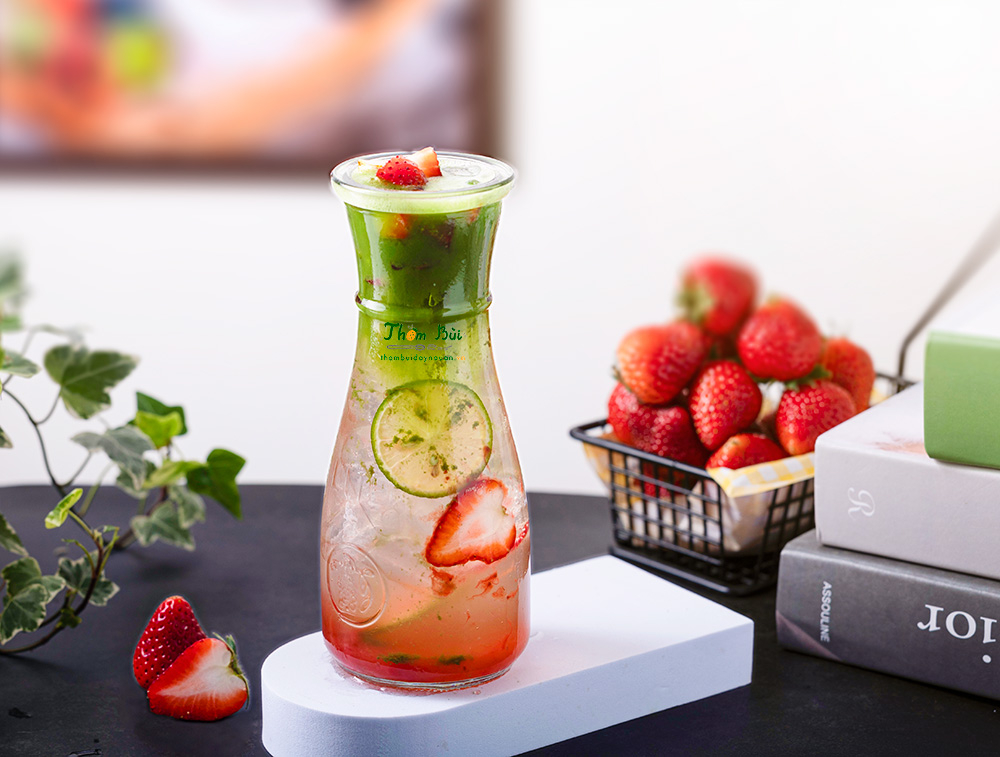 Hướng dẫn làm món Soda matcha dâu tươi mát, hấp dẫn mùa hè